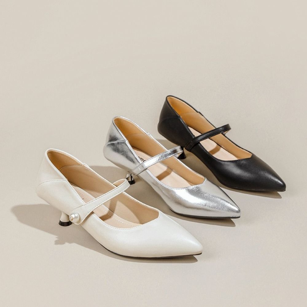 パール付きポインテッドトゥストラップパンプス|オフィスカジュアル レディース 通販【ミレジェネ】