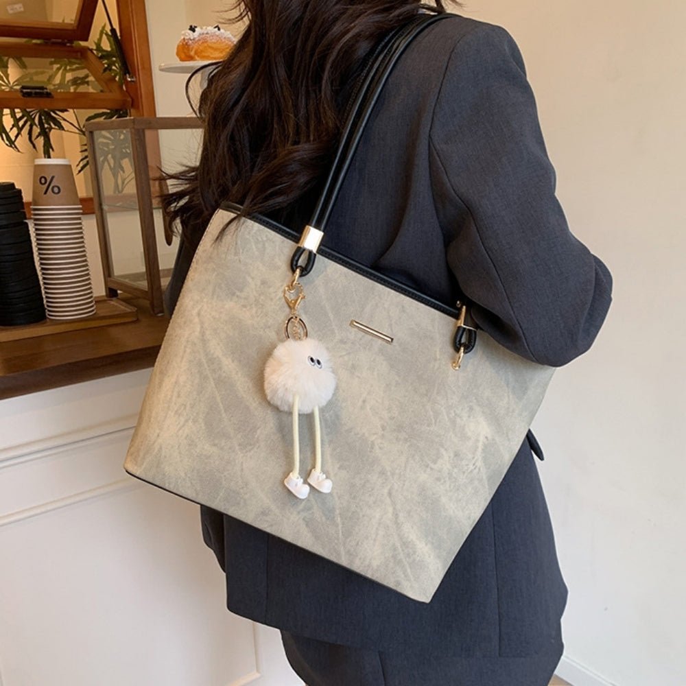 チャーム付きスクエアショルダーバッグ|オフィスカジュアル レディース 通販【ミレジェネ】