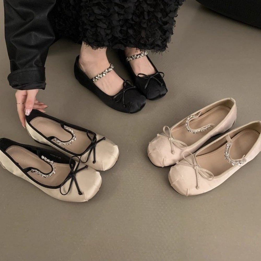 オフィスカジュアル ビジューストラップローヒールパンプス ミレジェネ