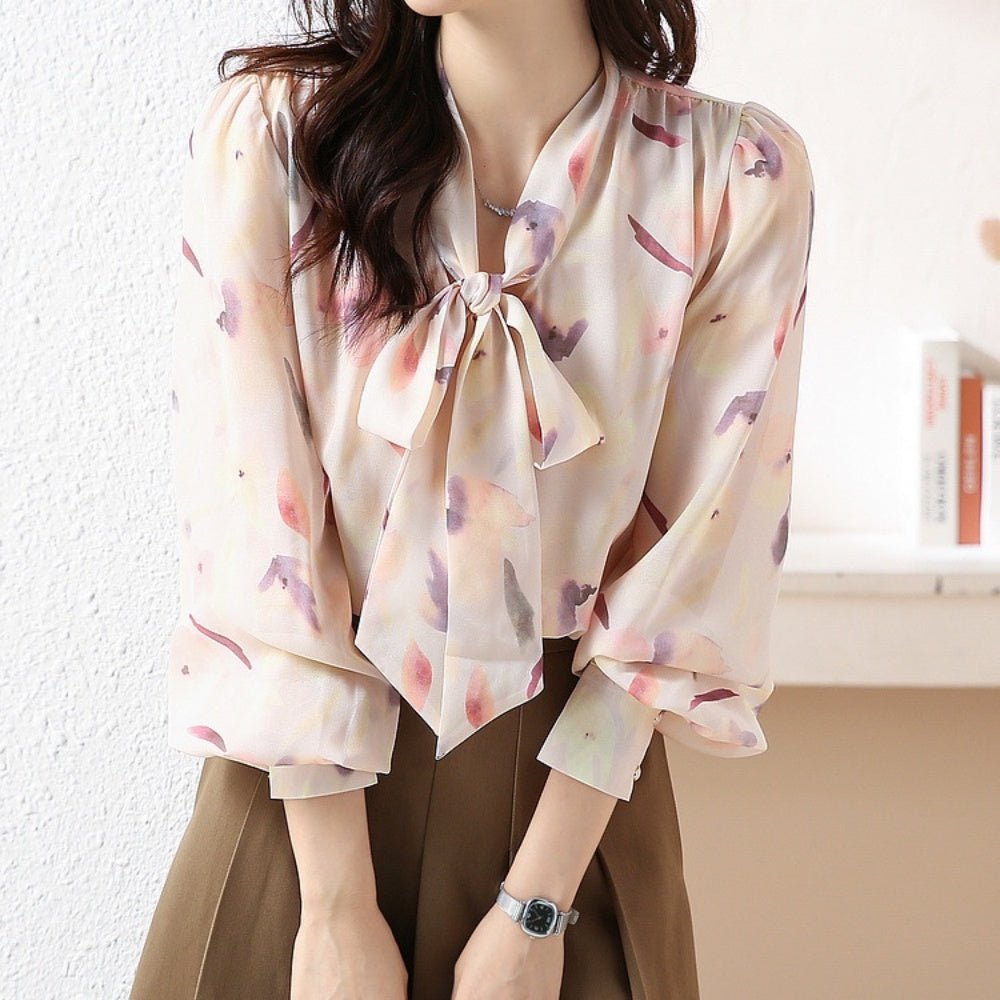 水彩花柄リボンブラウス|オフィスカジュアル レディース 通販【ミレジェネ】