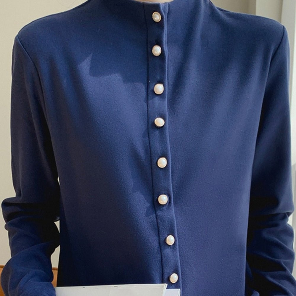 パールボタンボトルネックトップス|オフィスカジュアル レディース 通販【ミレジェネ】