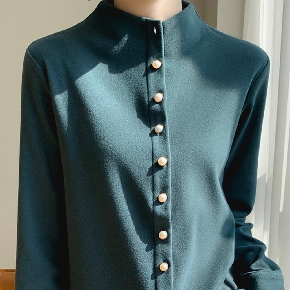 パールボタンボトルネックトップス|オフィスカジュアル レディース 通販【ミレジェネ】