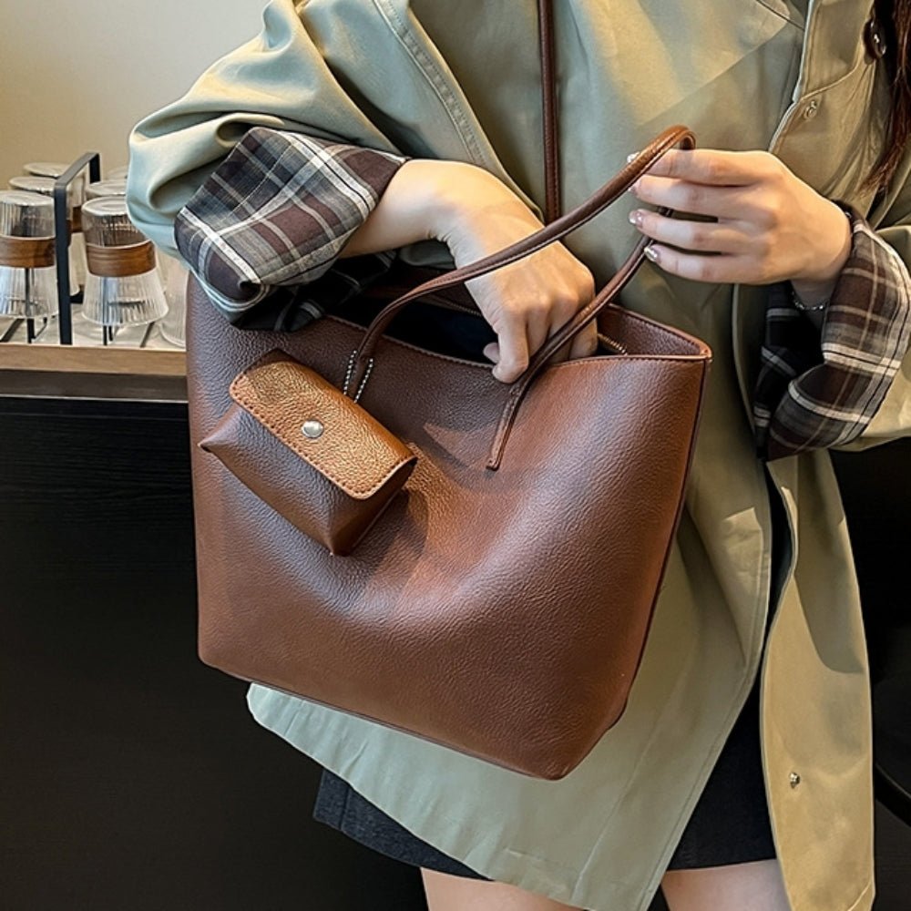 ミニポーチ付きソフトレザー調トートバッグ|オフィスカジュアル レディース 通販【ミレジェネ】