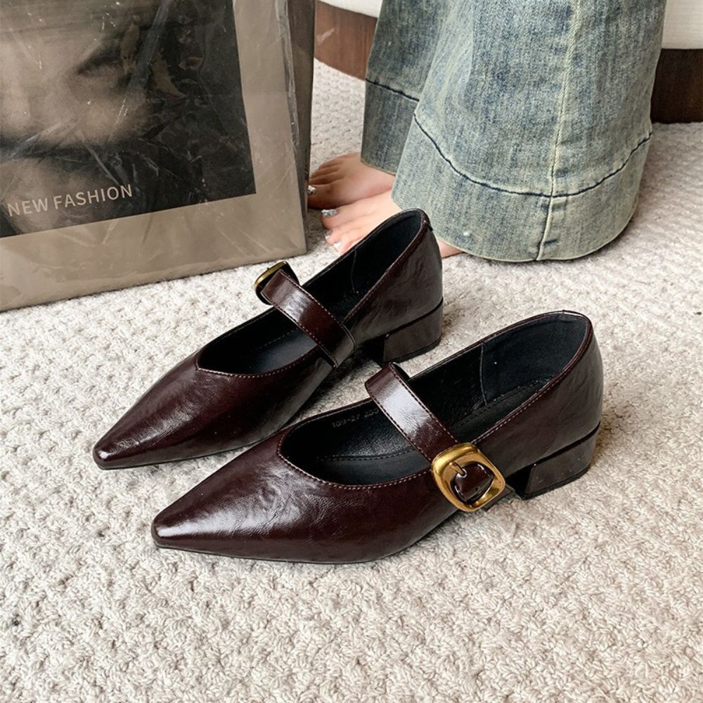 ポインテッドトゥ太ストラップパンプス|オフィスカジュアル レディース 通販【ミレジェネ】