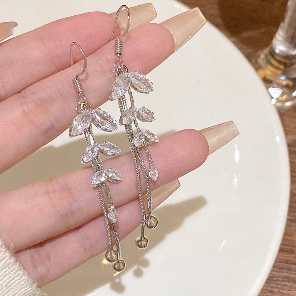 リーフドロップフリンジピアス|オフィスカジュアル レディース 通販【ミレジェネ】