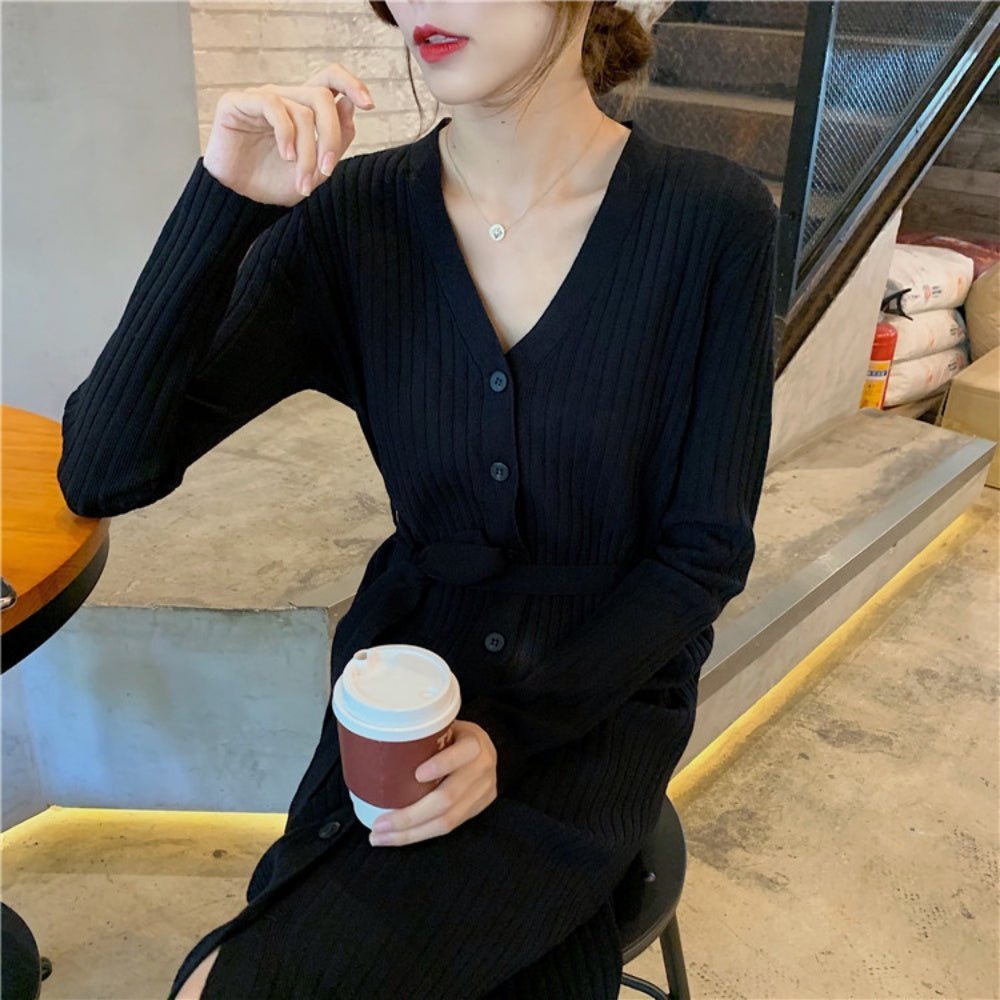 フロントボタンVネックニットワンピース|オフィスカジュアル レディース 通販【ミレジェネ】