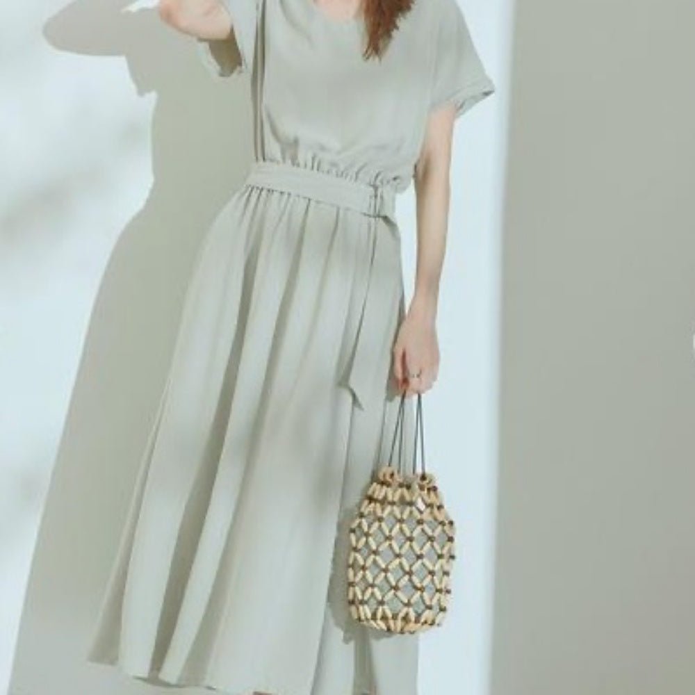 オフィスカジュアル 夏 共布ベルト付きVネック半袖ワンピース ミレジェネ