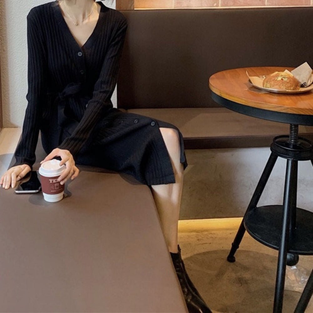 フロントボタンVネックニットワンピース|オフィスカジュアル レディース 通販【ミレジェネ】