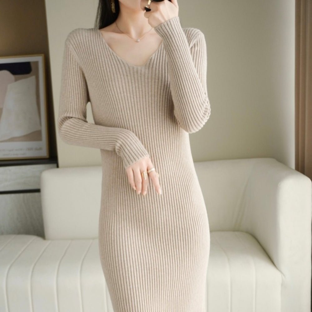 Vネックタイトニットワンピ|オフィスカジュアル レディース 通販【ミレジェネ】