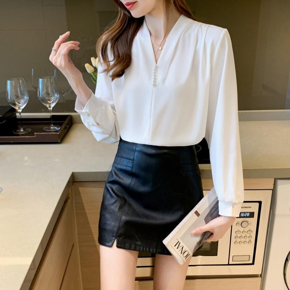 Vネックパール付ブラウス|オフィスカジュアル レディース 通販 Millennial Generation【ミレジェネ】