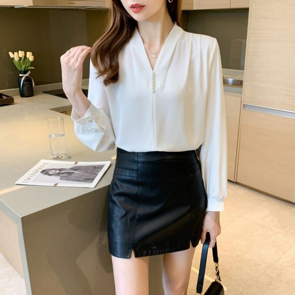 Vネックパール付ブラウス|オフィスカジュアル レディース 通販 Millennial Generation【ミレジェネ】