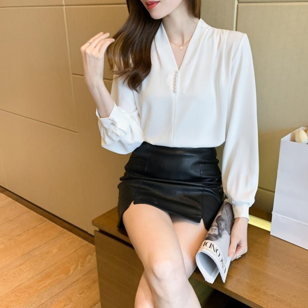 Vネックパール付ブラウス|オフィスカジュアル レディース 通販 Millennial Generation【ミレジェネ】