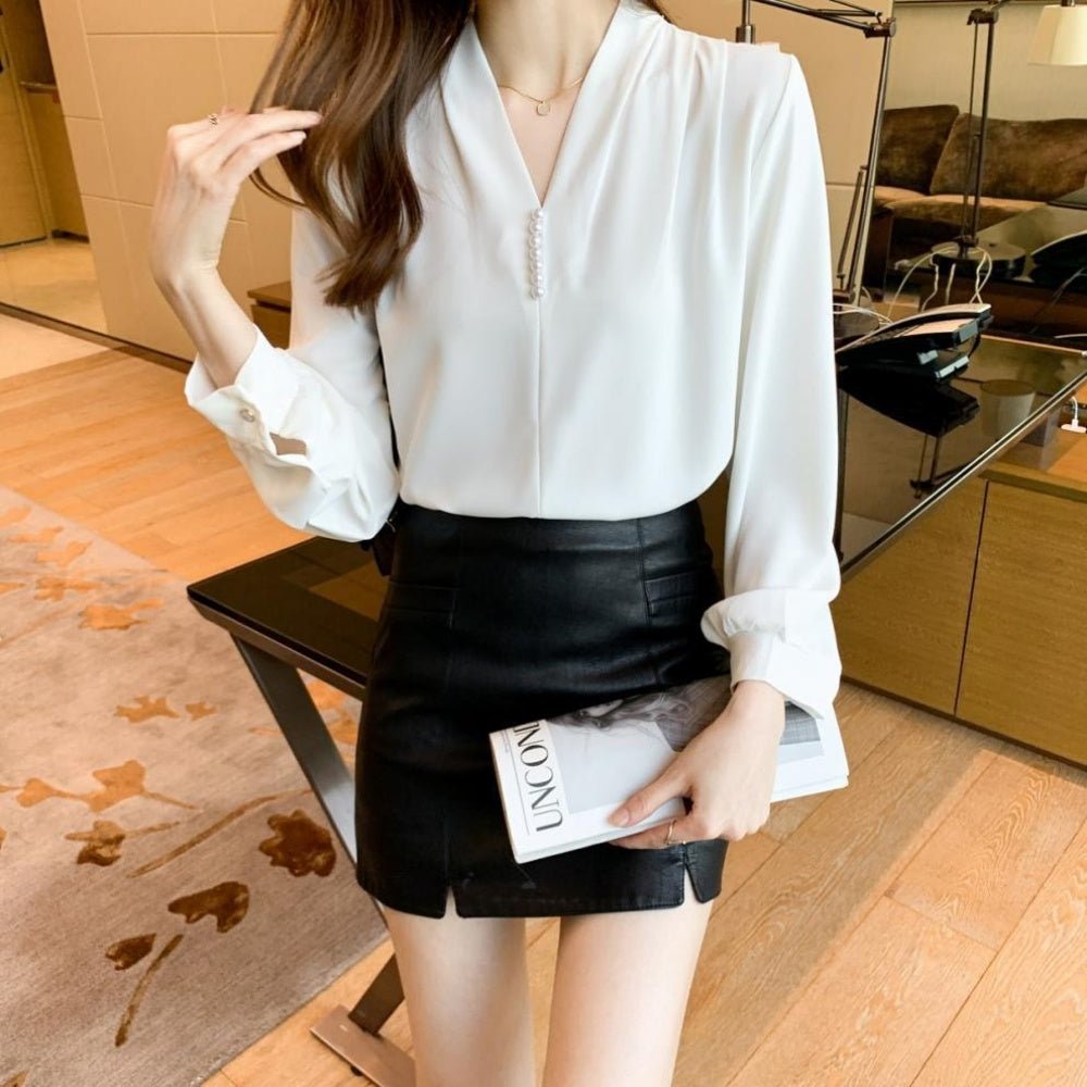 Vネックパール付ブラウス|オフィスカジュアル レディース 通販 Millennial Generation【ミレジェネ】