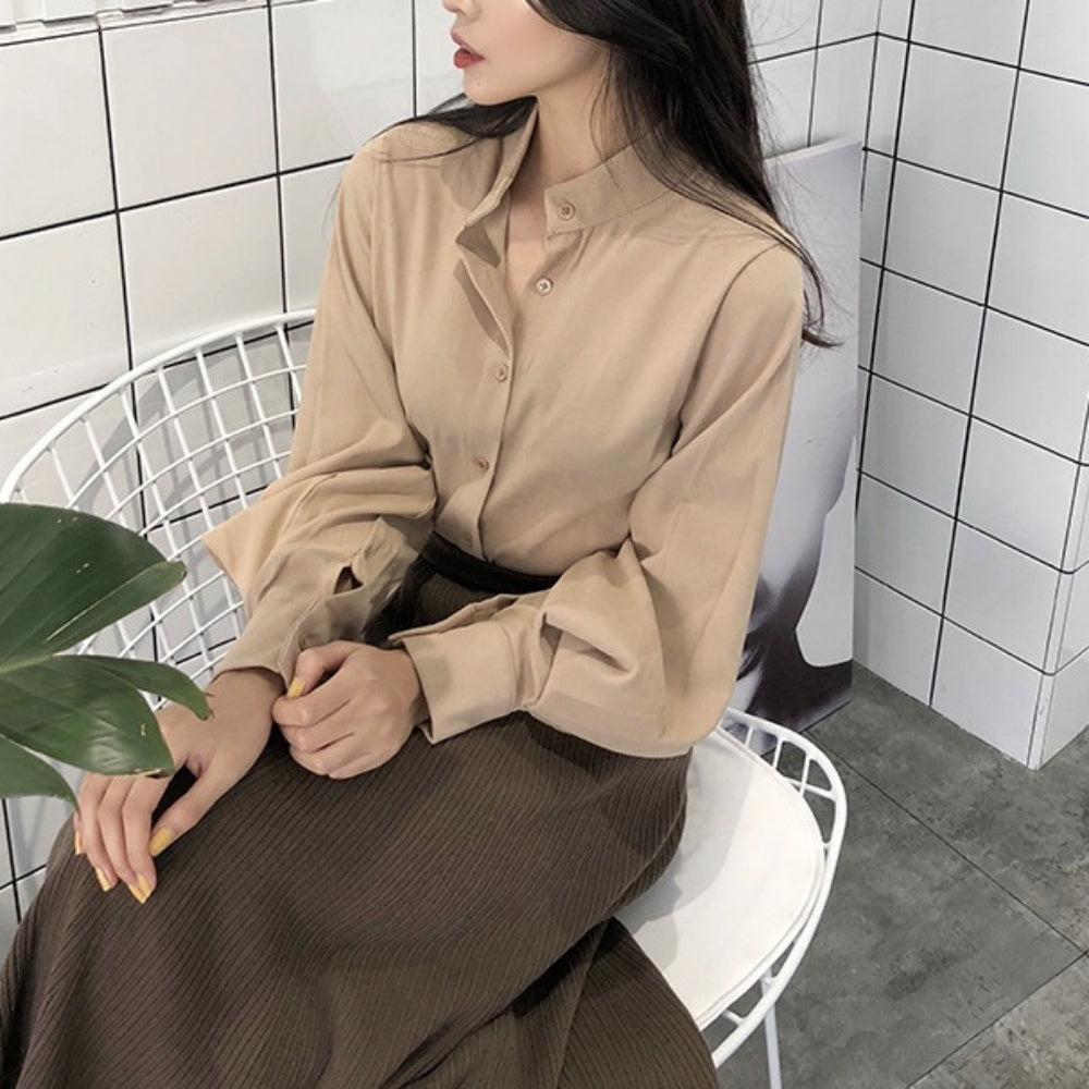 ランタンスリーブノーカラーブラウス