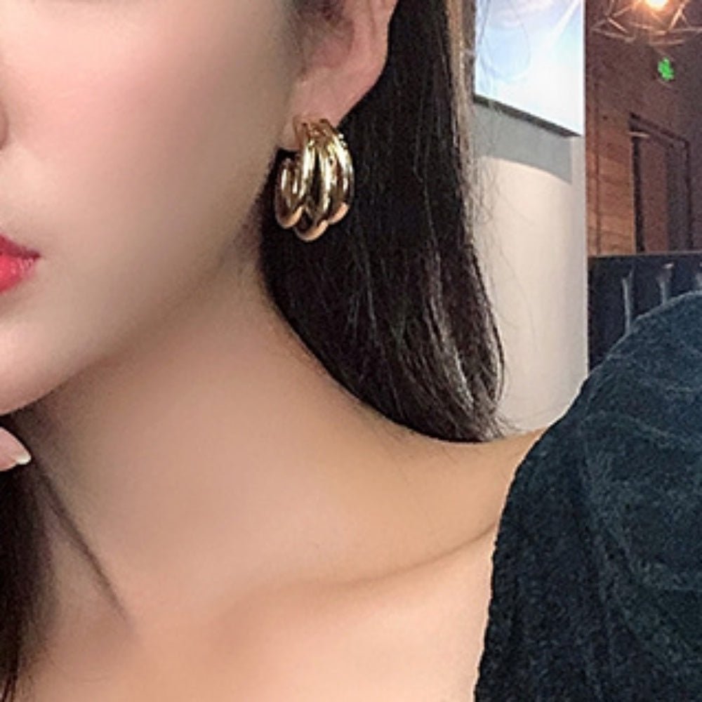 3連リングピアス - Millennial Generation