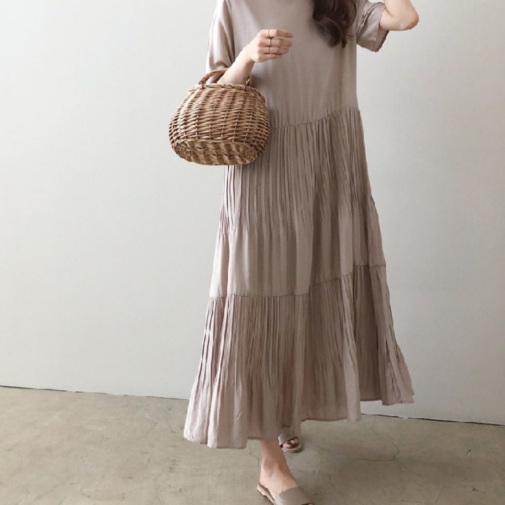 ゆったりラウンドネック半袖ロングワンピース