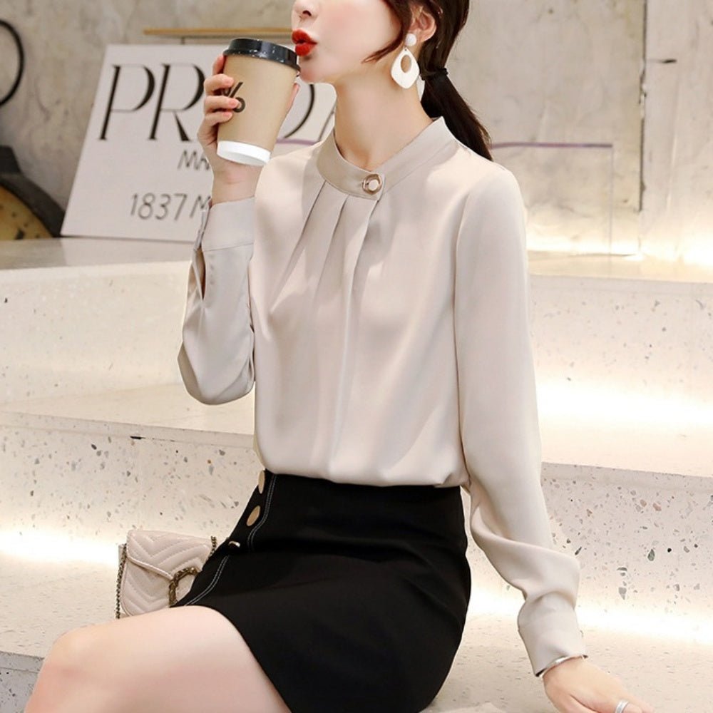 ワンボタンサテンブラウス