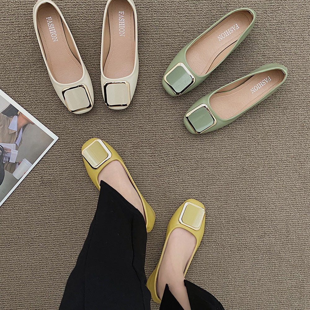 スクエアモチーフパンプス