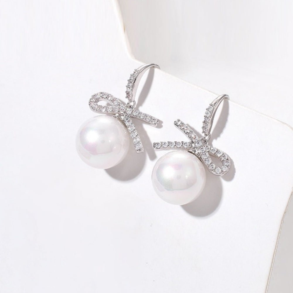 オフィスカジュアル ラインストーンパールピアス ミレジェネ