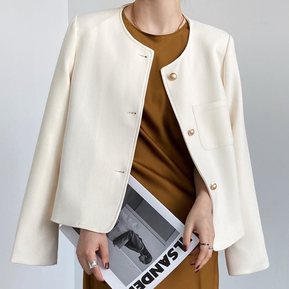 <即納>ショート丈ノーカラージャケット|オフィスカジュアル レディース 通販【ミレジェネ】