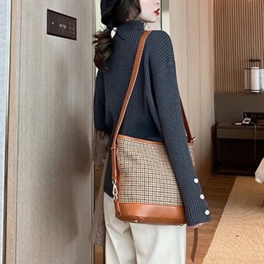 ハーフネックボタンスリーブトップス