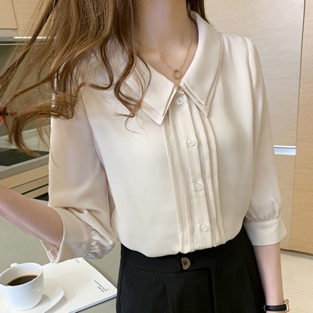 ハーフスリーブダブルカラーブラウス