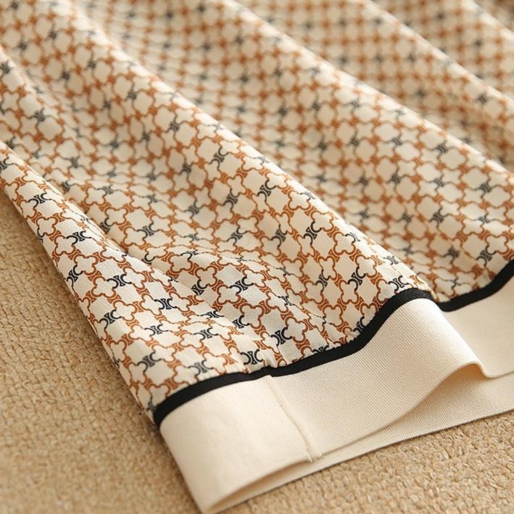 レトロモダン柄薄手トップス|オフィスカジュアル レディース 通販【ミレジェネ】