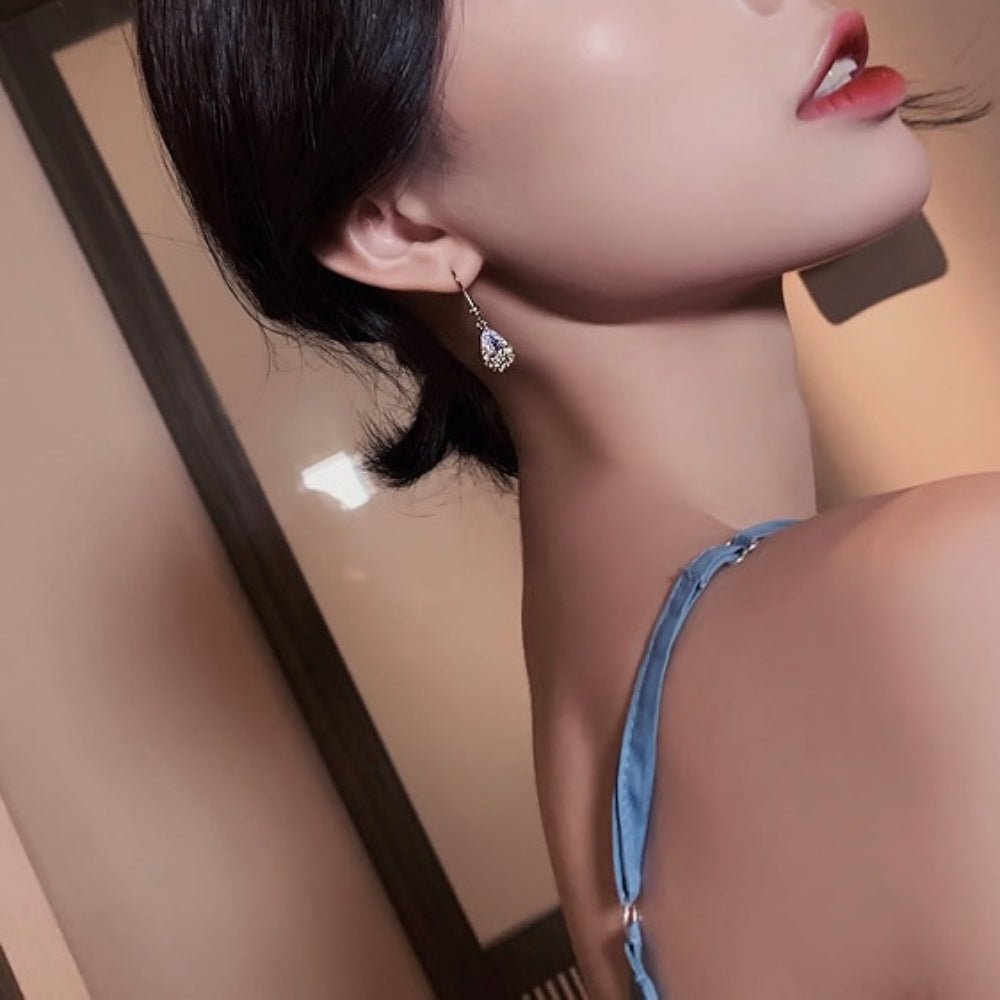 しずく型フックピアス