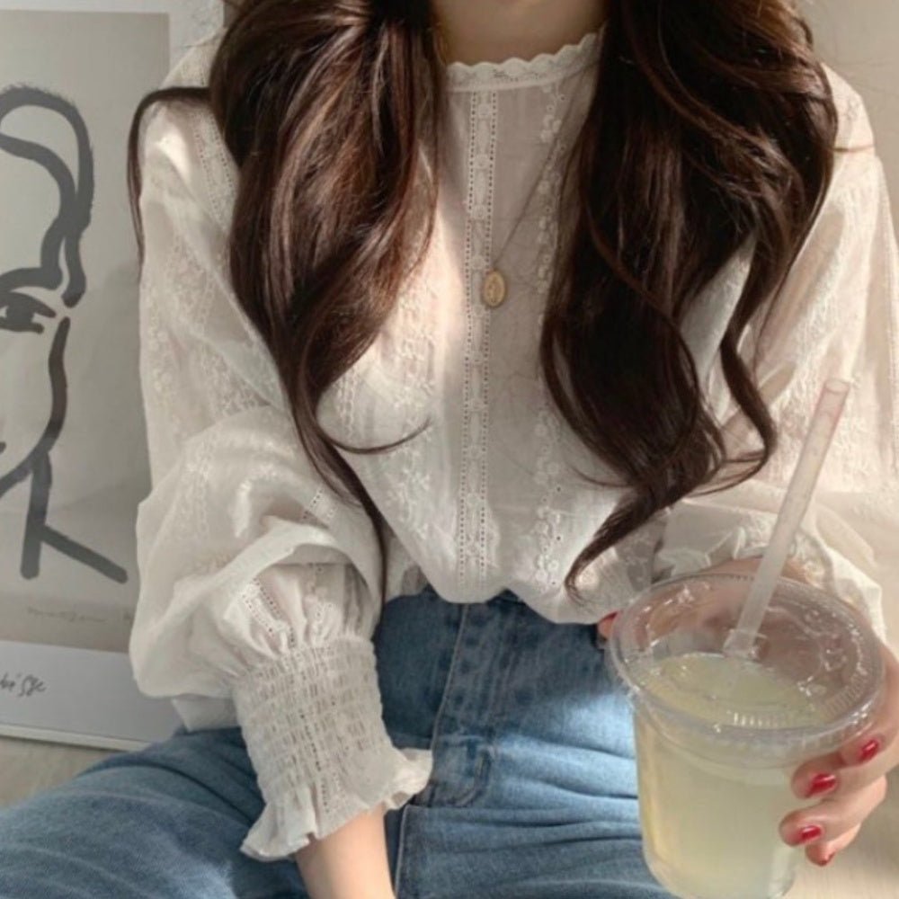 オフィスカジュアル 春 レース刺繍ギャザーボリュームスリーブトップス ミレジェネ