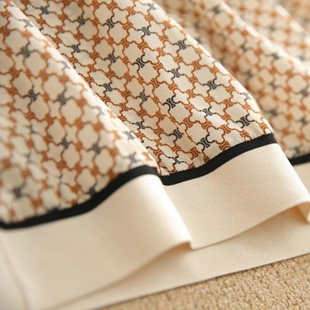 レトロモダン柄薄手トップス|オフィスカジュアル レディース 通販【ミレジェネ】