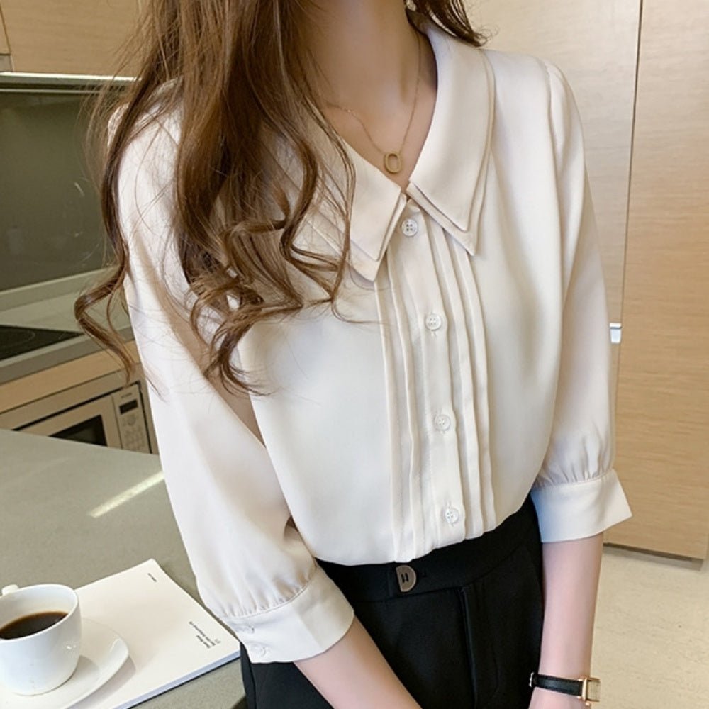 ハーフスリーブダブルカラーブラウス