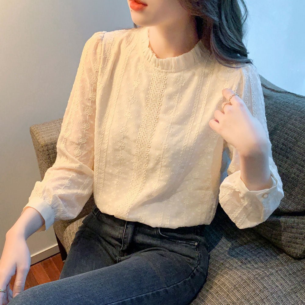 スタンドネック刺繍ブラウス