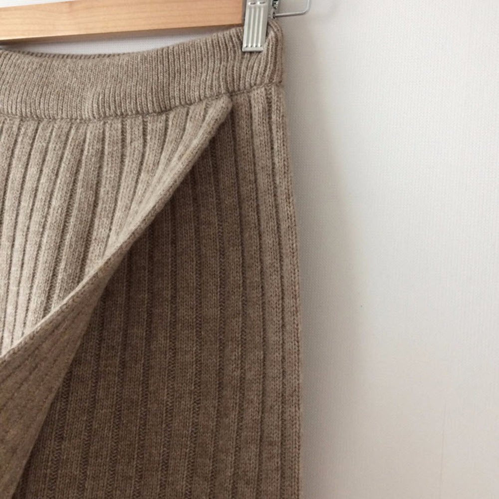 ハイスリットリブニットロングスカート - Millennial Generation