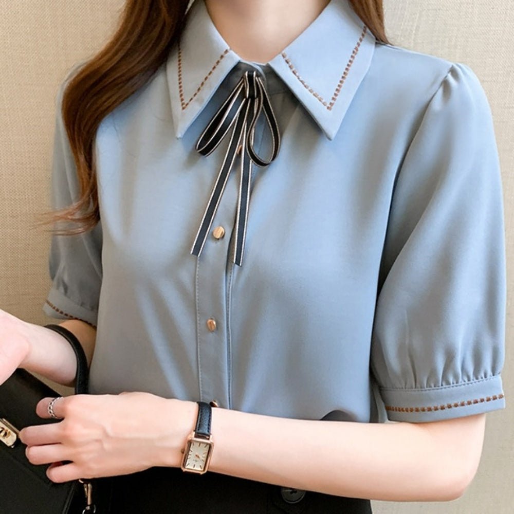 <即納>ハーフスリーブ刺繍リボンブラウス|オフィスカジュアル レディース 通販【ミレジェネ】