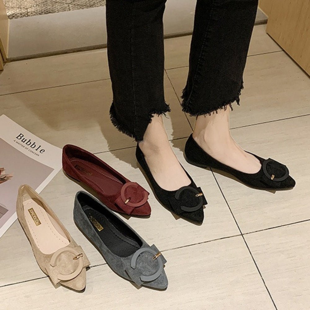 オフィスカジュアル ベルトモチーフフラットパンプス ミレジェネ