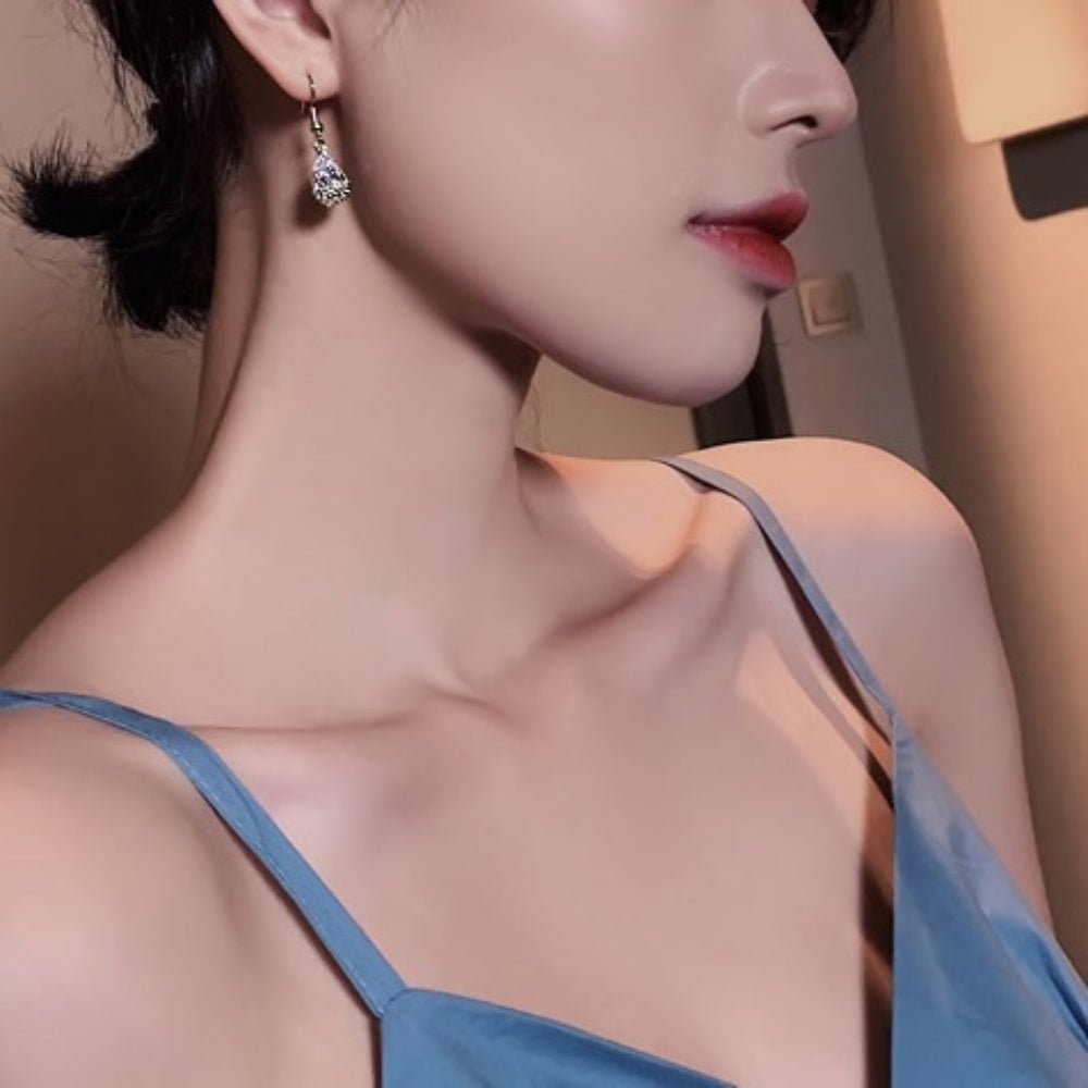 しずく型フックピアス