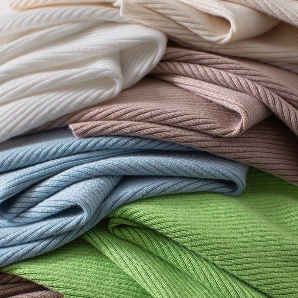 Vネックハーフボタンカットソー