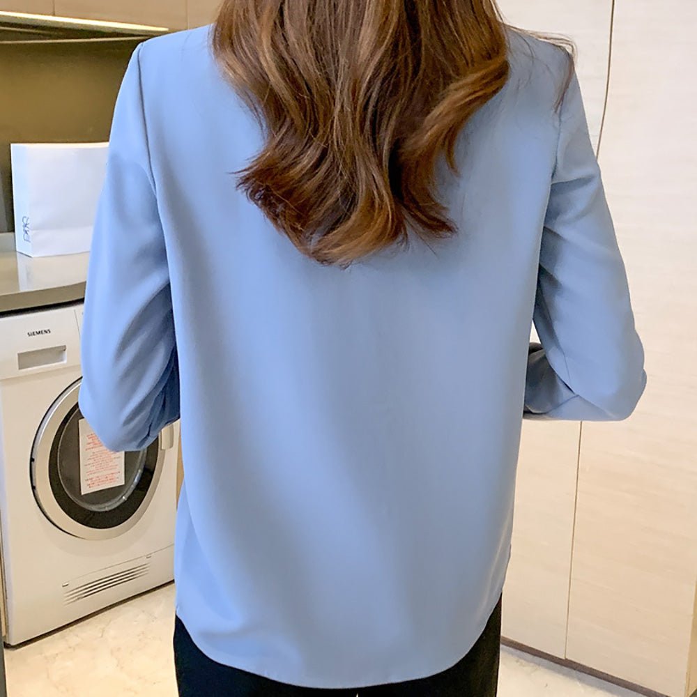 Vネックバイカラーシャツ