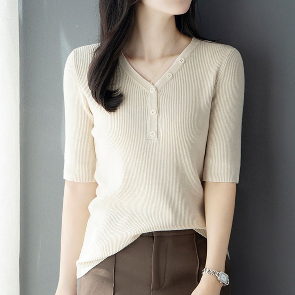 Vネックハーフボタンカットソー