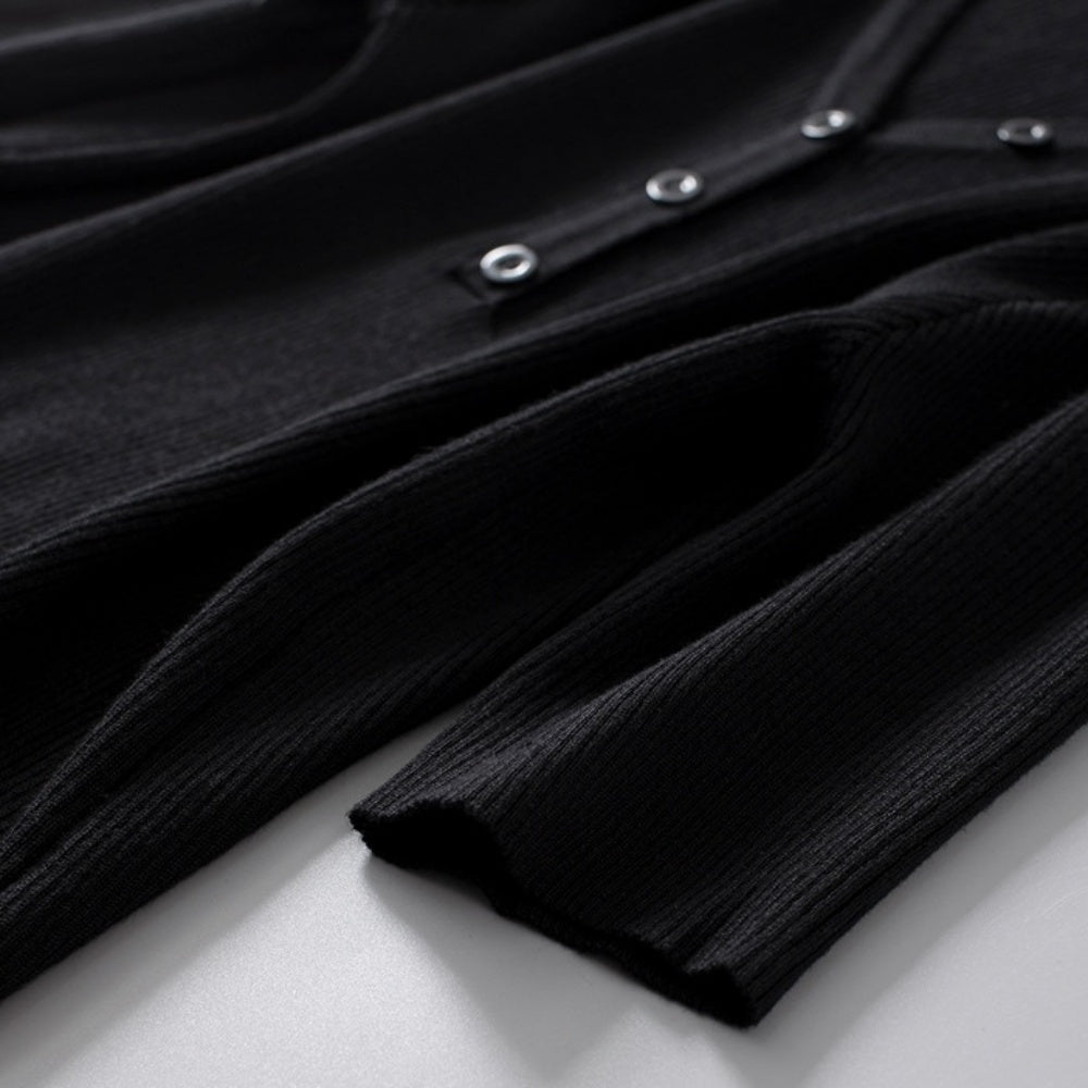 Vネックハーフボタンカットソー