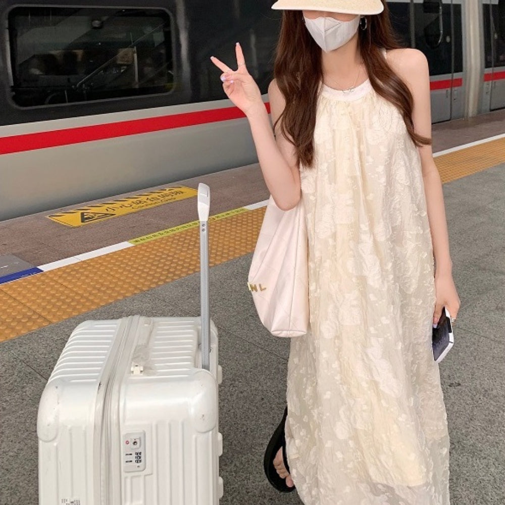 花柄ホルターネックワンピース