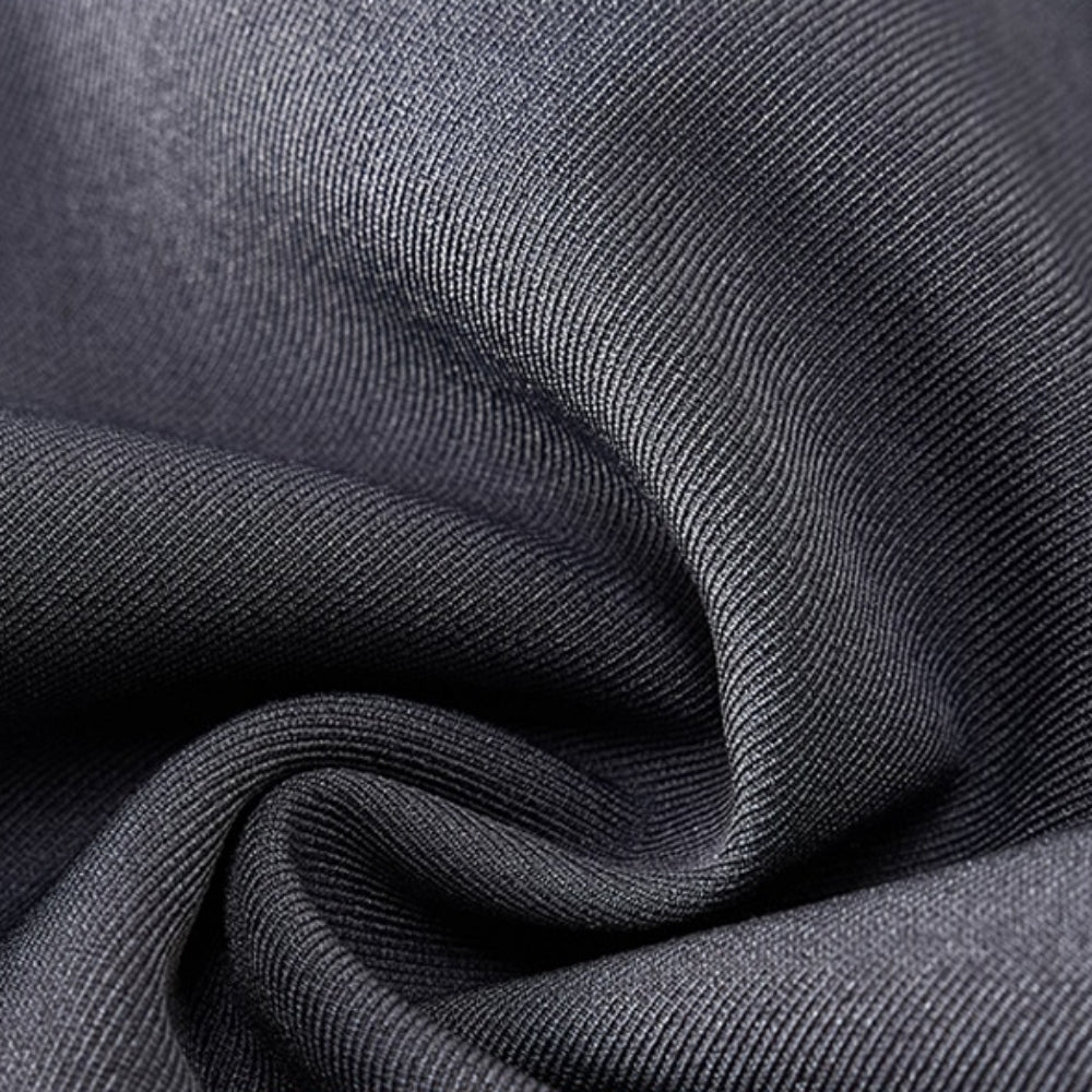 ピンタックライン入りセミフレアパンツ