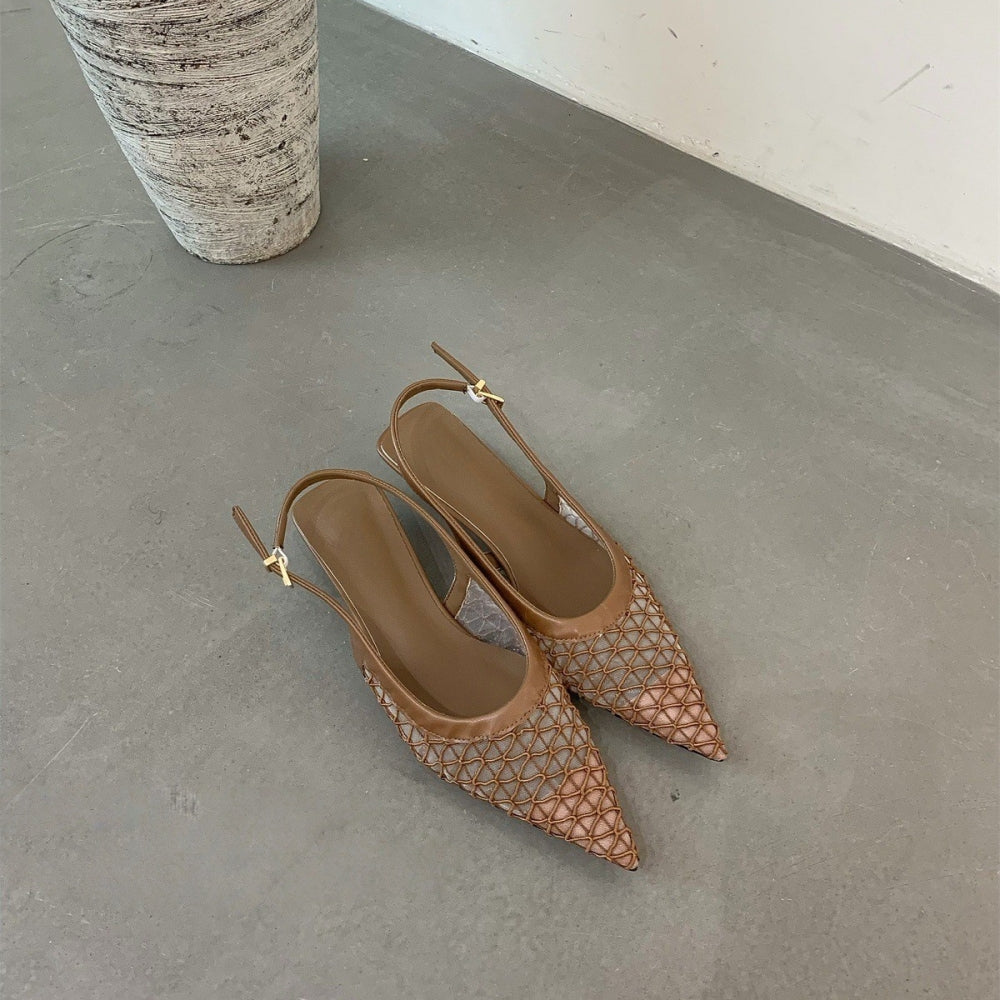 キトゥンヒールバックストラップメッシュパンプス
