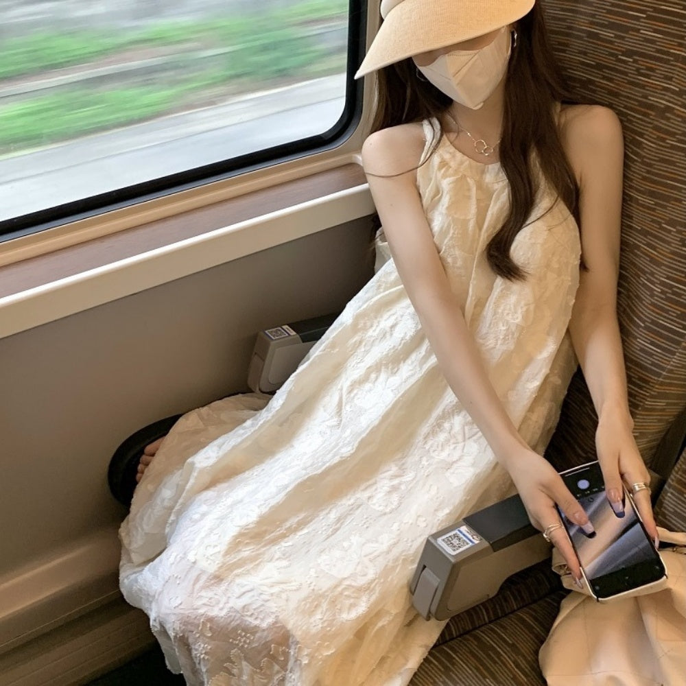 花柄ホルターネックワンピース