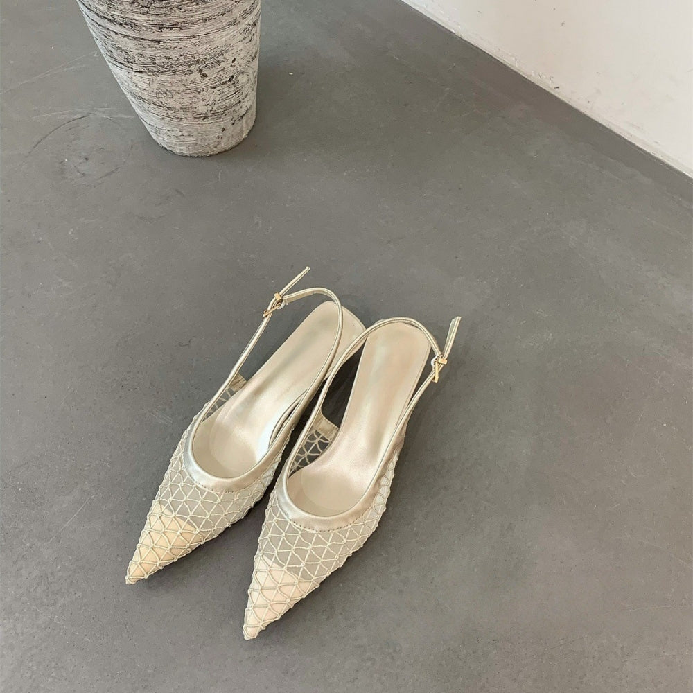 キトゥンヒールバックストラップメッシュパンプス