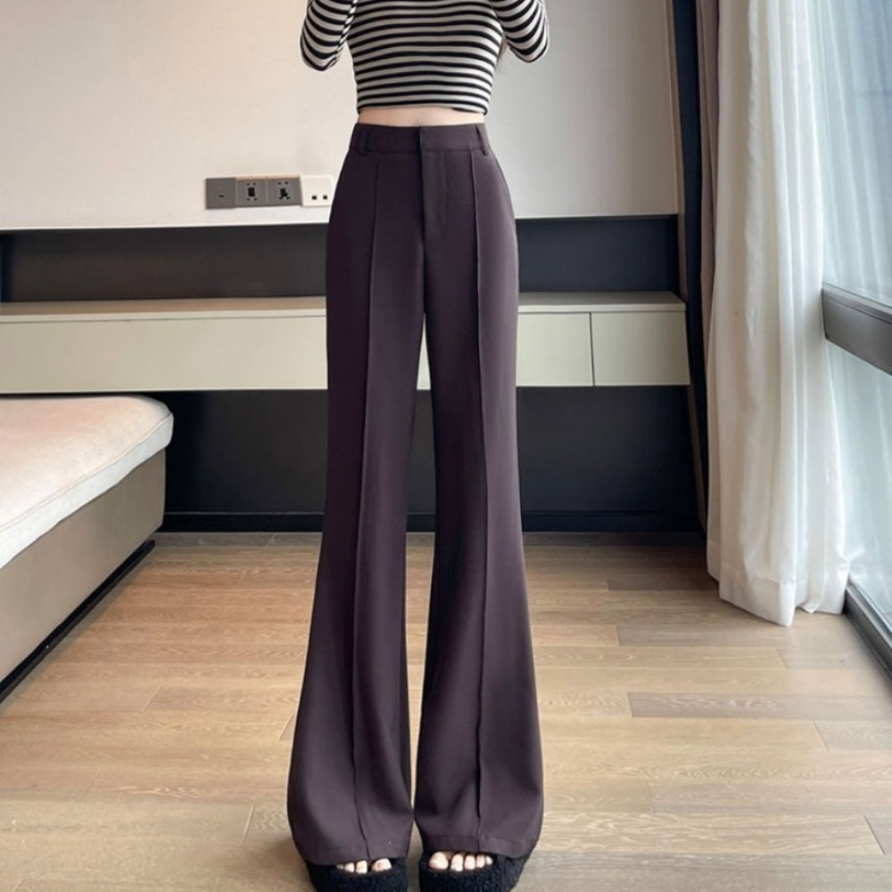 ピンタックライン入りセミフレアパンツ