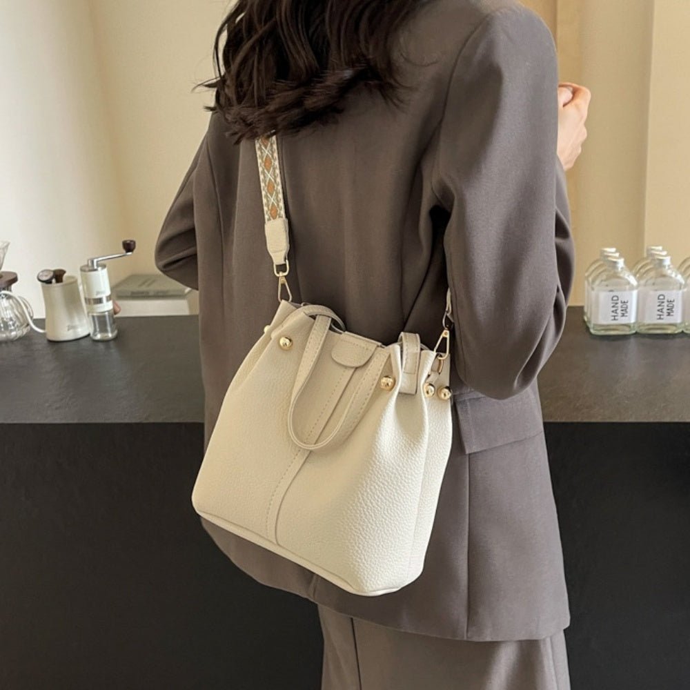 合皮製ショルダーベルト付き2wayハンドバッグ｜オフィスカジュアル