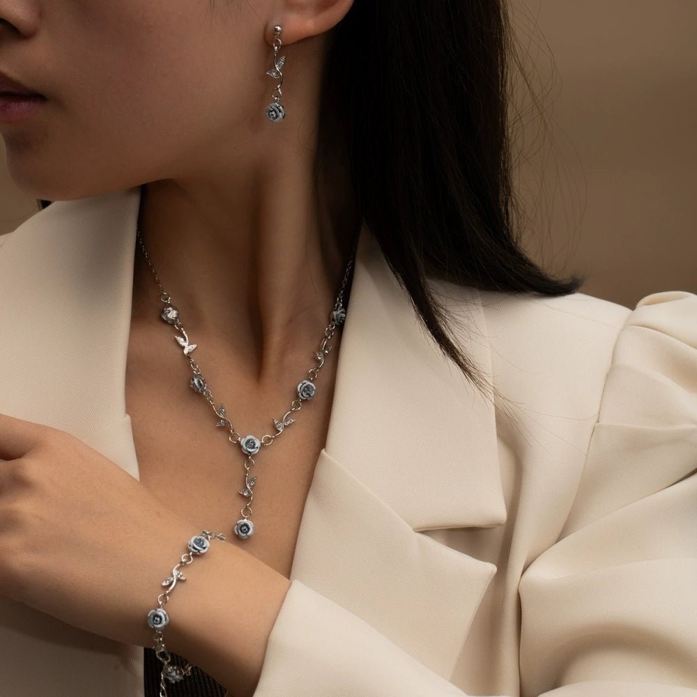 ローズモチーフアクセサリー3点セット｜オフィスカジュアル レディース 通販【ミレジェネ】