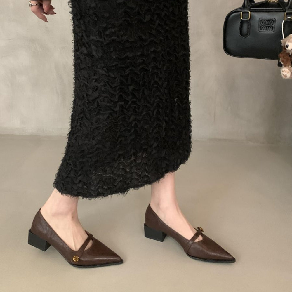 アッパーストラップポインテッドパンプス