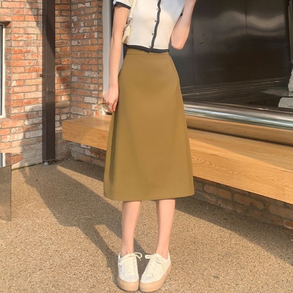 バックスリットＡラインスカート